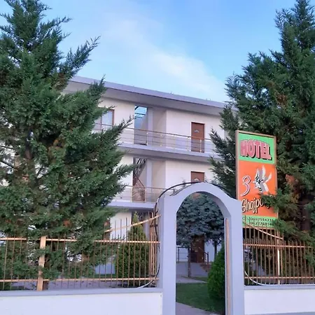 3 Shqiponjat